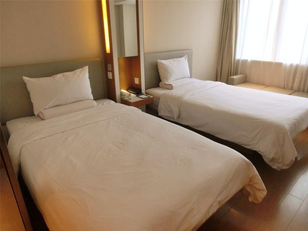 Ji Hotel Guangzhou Zhujiang New Town Extérieur photo